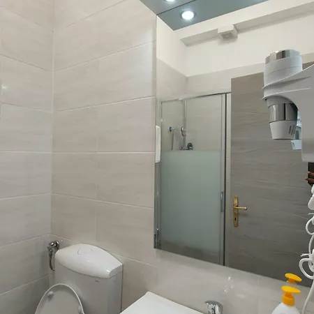 Konukevi Rattazzi Centro 4*