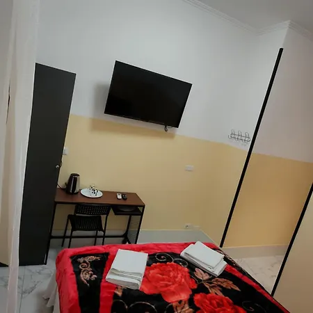 Rattazzi Centro Konukevi 4*