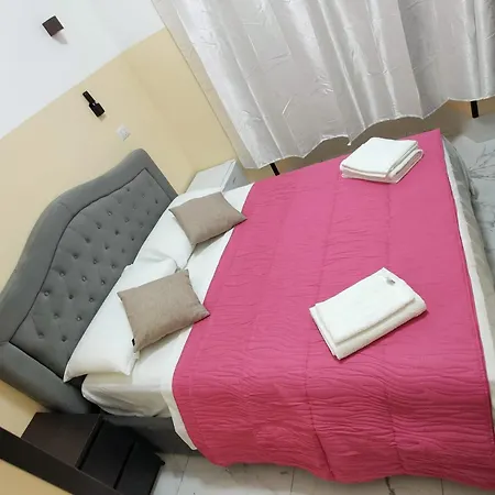 Rattazzi Centro Konukevi 4*